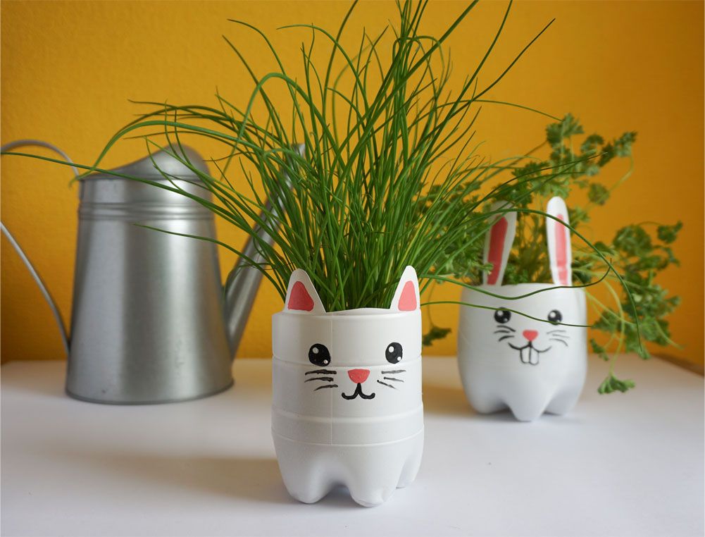 pot bunga dari botol bekas