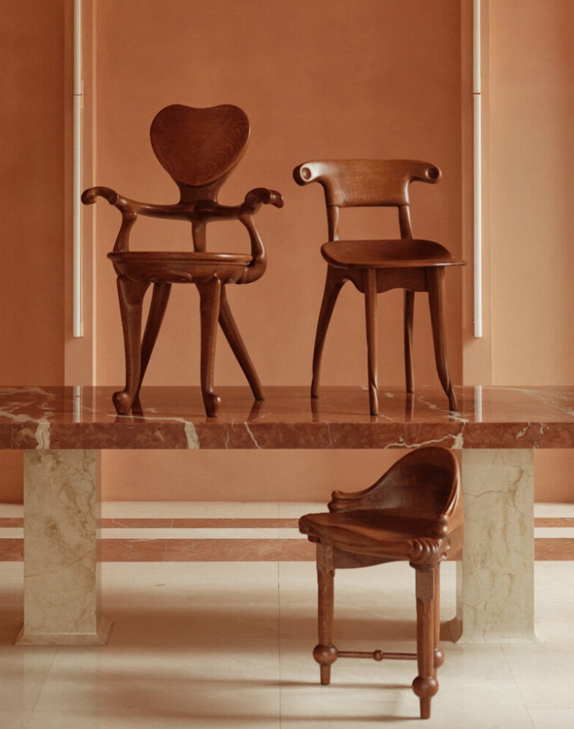 legendaris! pameran ekslusif furnitur antoni gaudi 