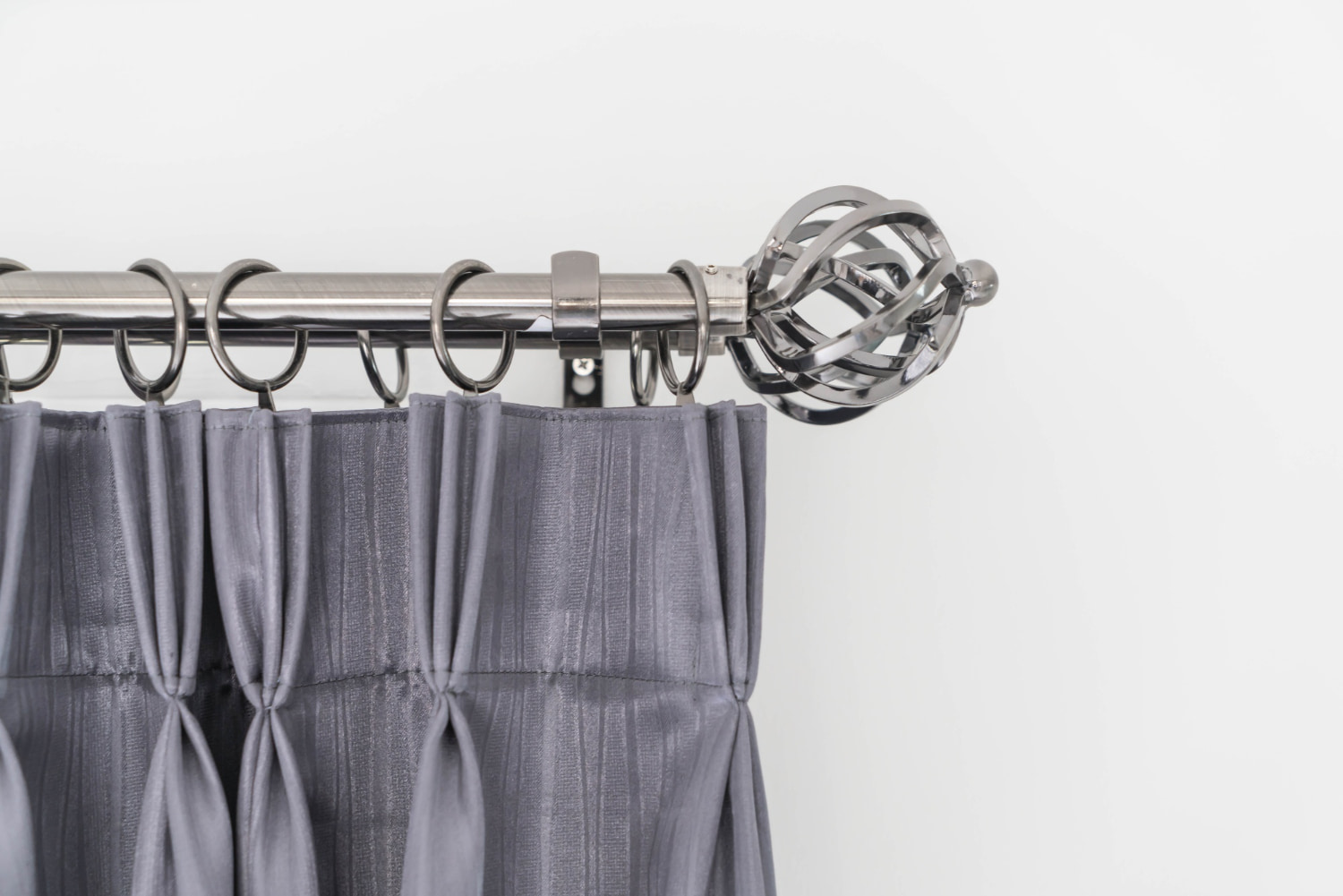 cara memasang gorden