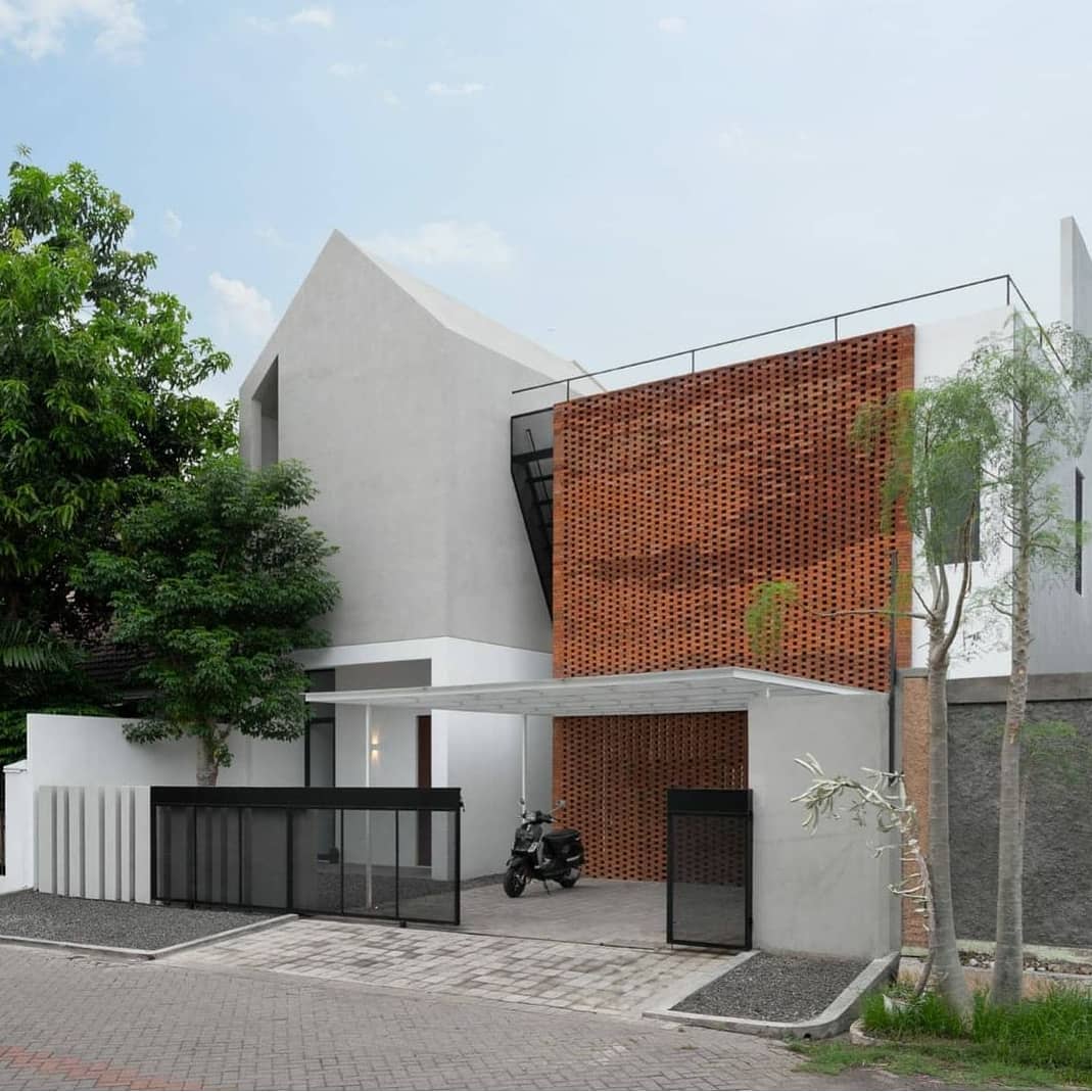 keramik garasi mobil mewah