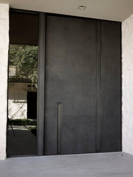 pintu solid minimalis bermaterial metal