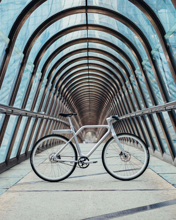 Arungi Kota Dengan Sepeda Elektrik Stylish Ini!