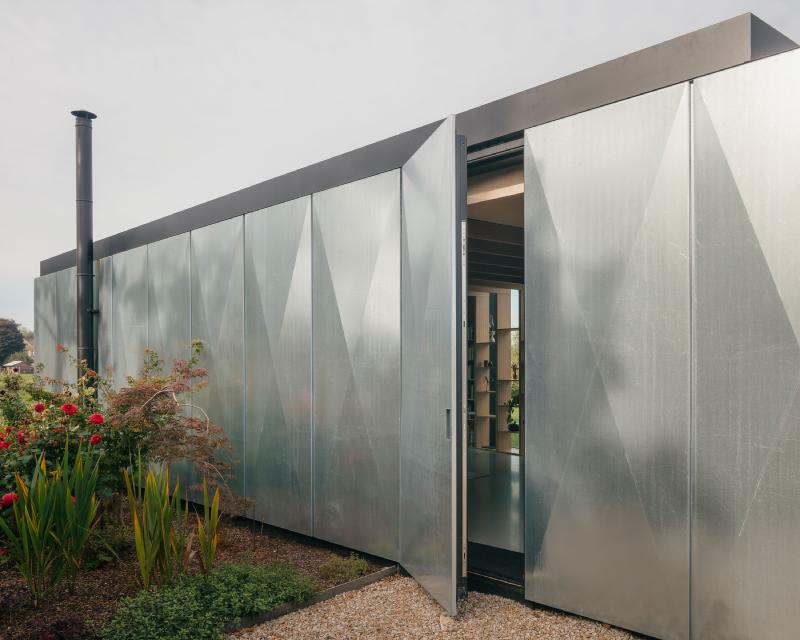 model pintu lipat besi terbaru