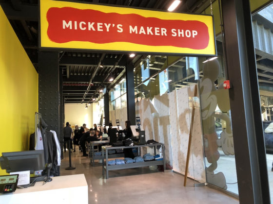 mickey's maker shop / laughingplace