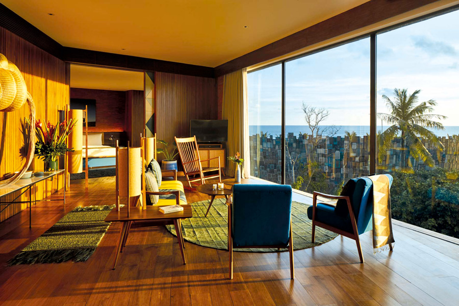 suite room katamama hotel dengan nuansa kayu