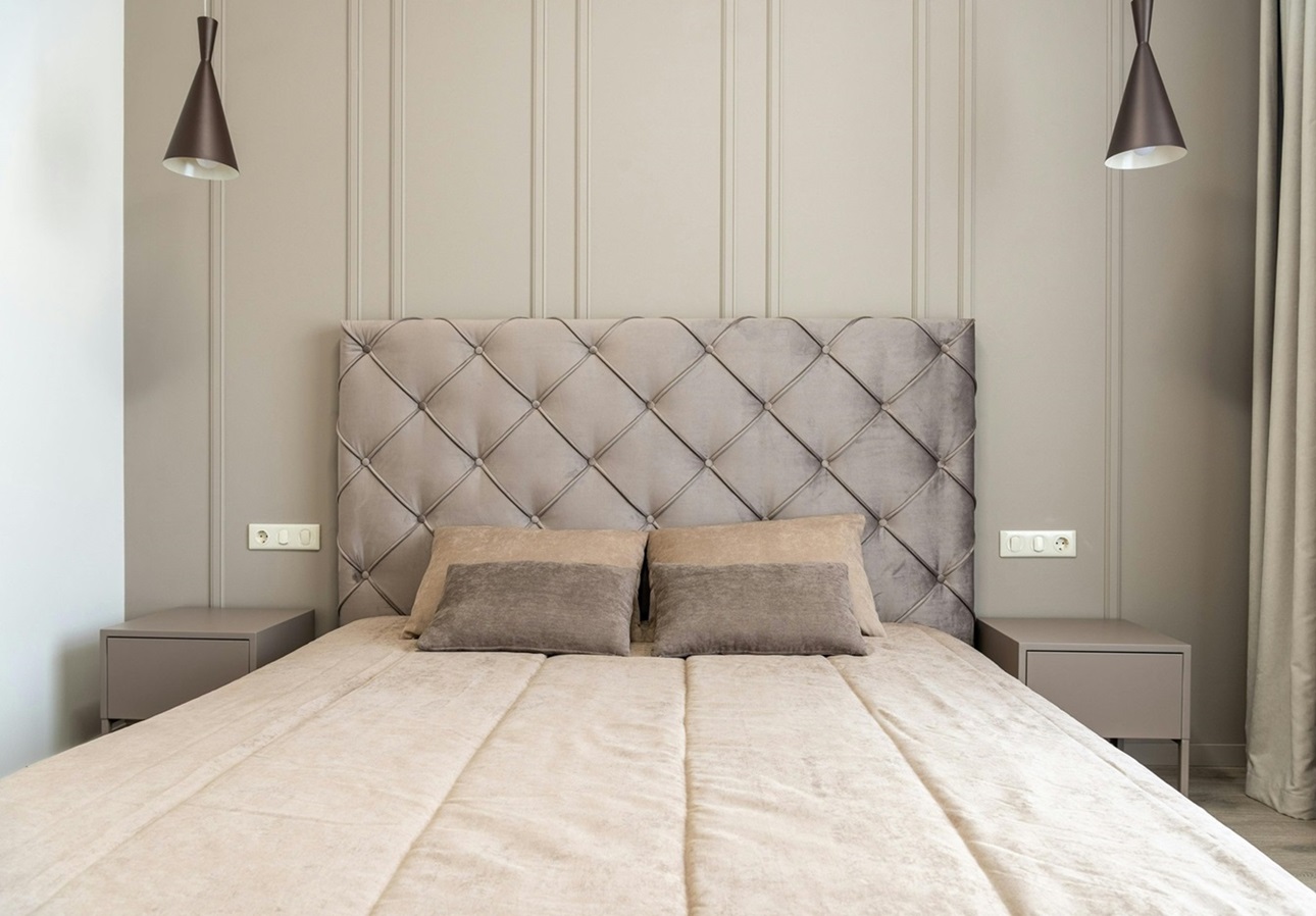 wall moulding kamar tidur