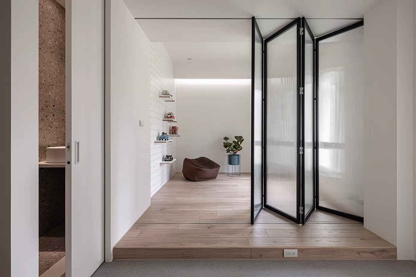 model pintu lipat besi terbaru