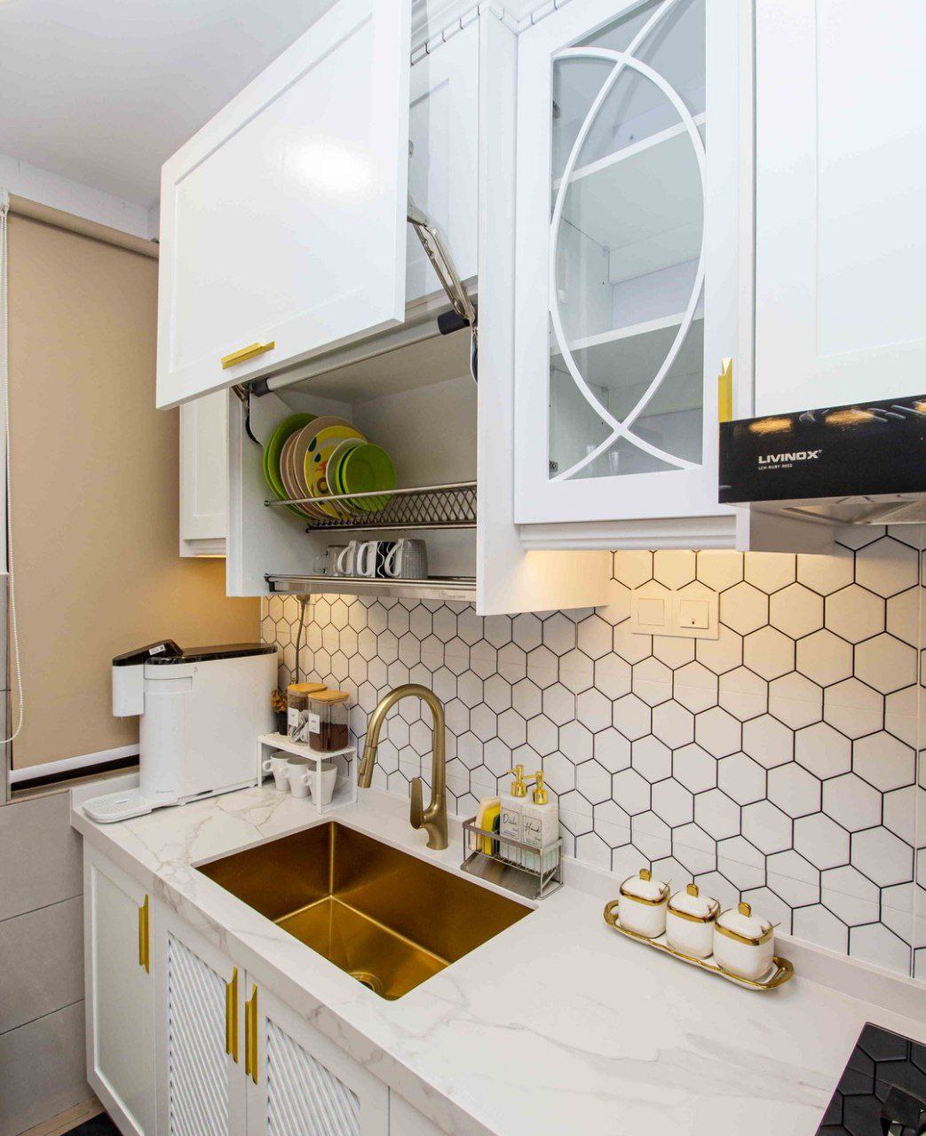 rak piring minimalis tertutup