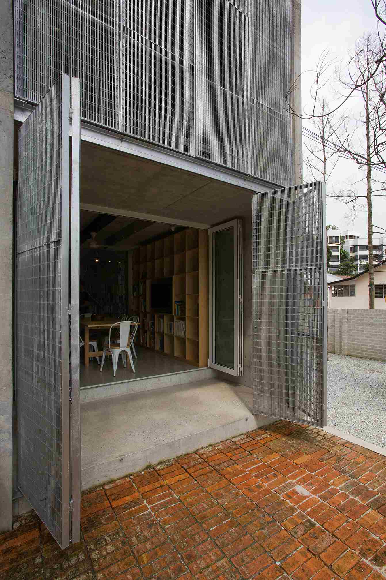 model pintu lipat besi terbaru