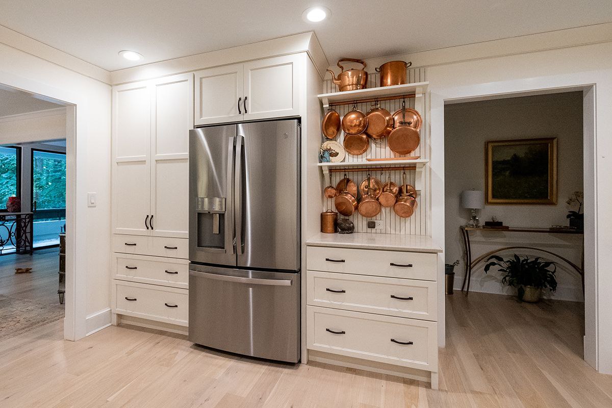 rak piring minimalis tertutup