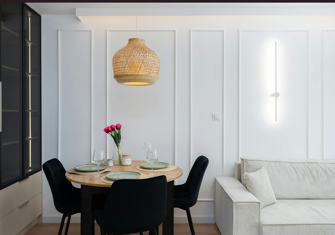 mewah! 6 keuntungan pakai wall moulding pvc di ruang tamu_casa