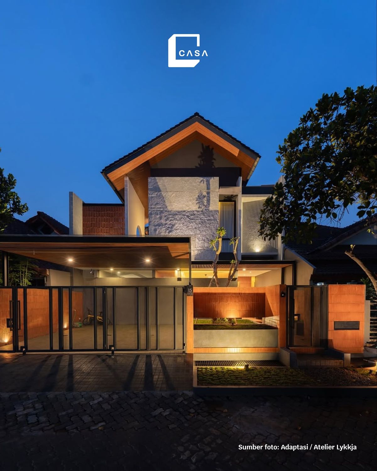 model rumah pintu utama menghadap samping