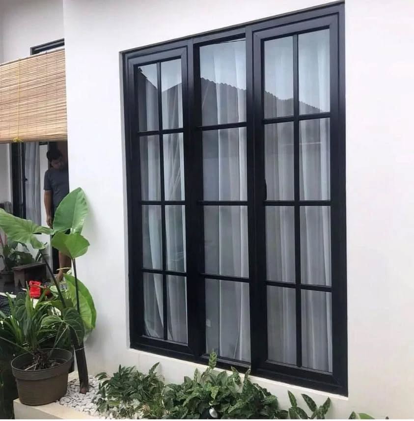 10 tipe jendela rumah paling populer