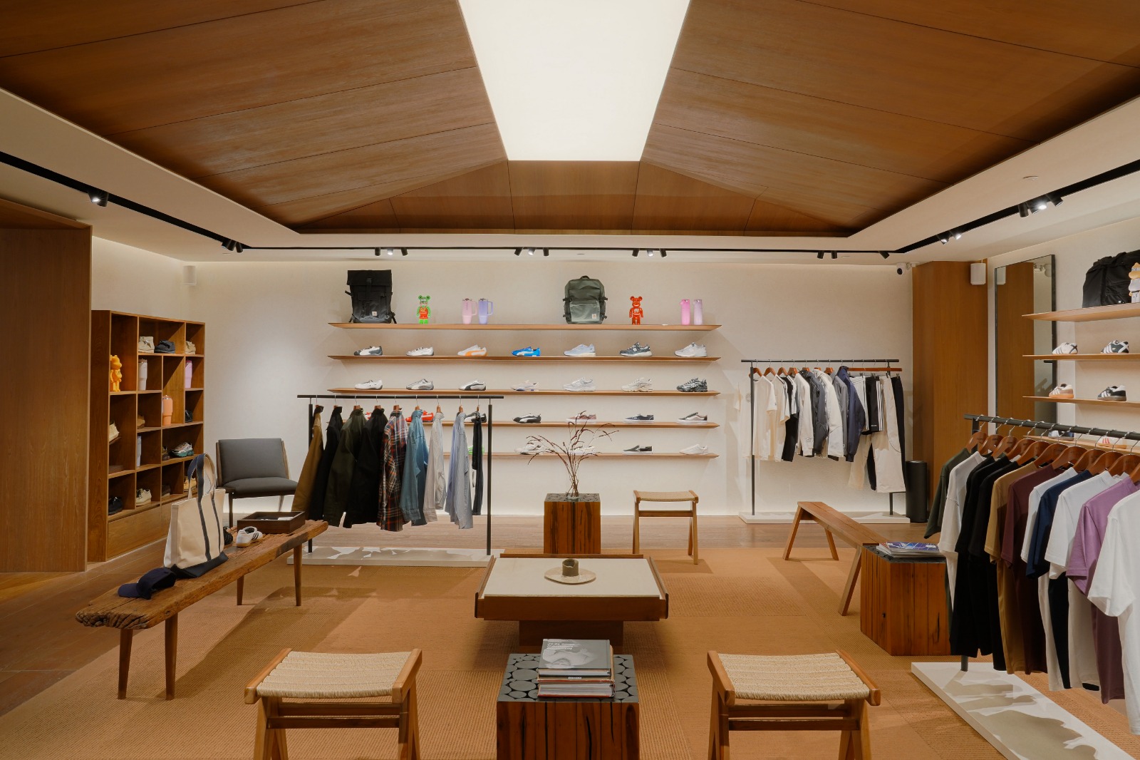 Flagship Store atmos, Hidupkan Budaya Sneakers Bandung