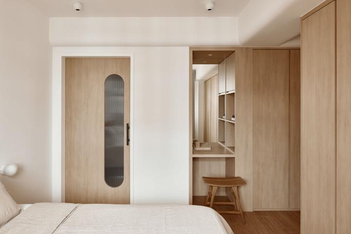 6 Model Pintu Kamar Tidur Aesthetic untuk Interior Modern