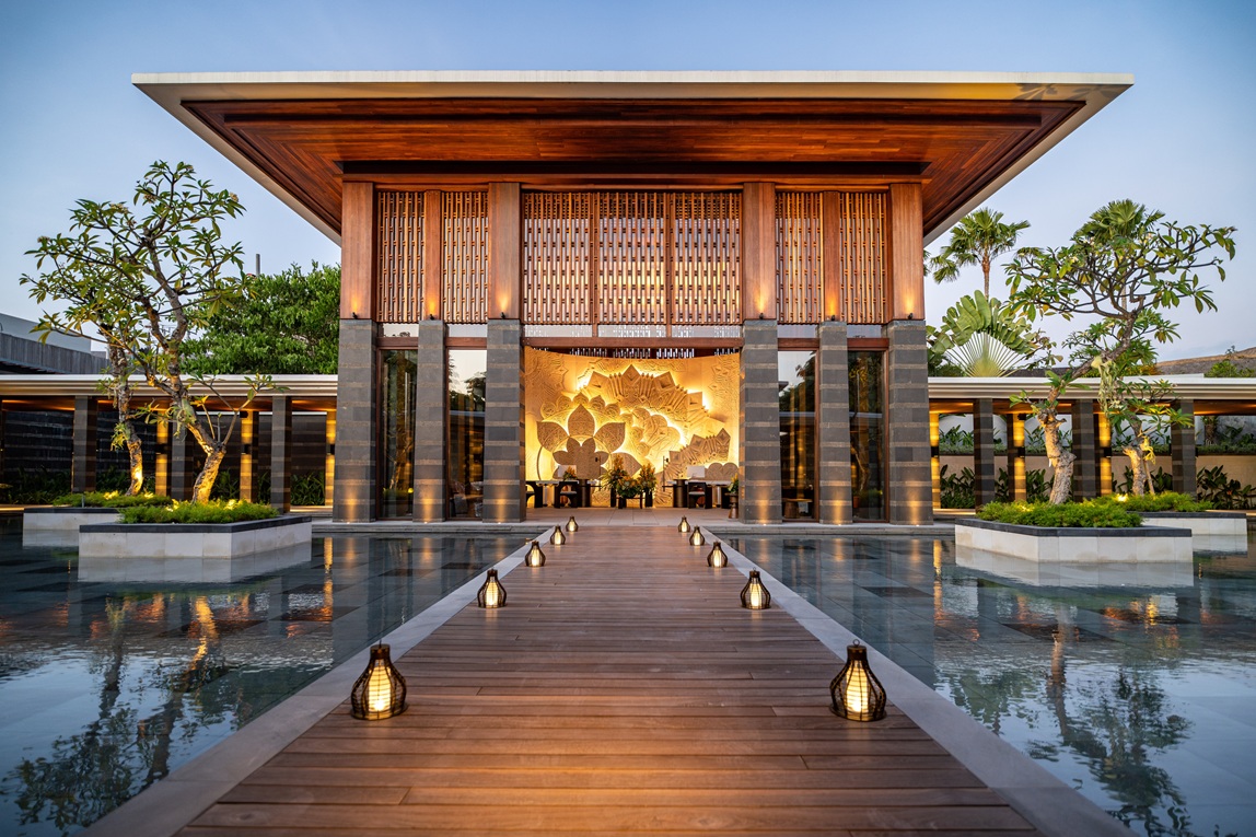 Menelusuri Keanggunan Bali di Regent Bali Canggu