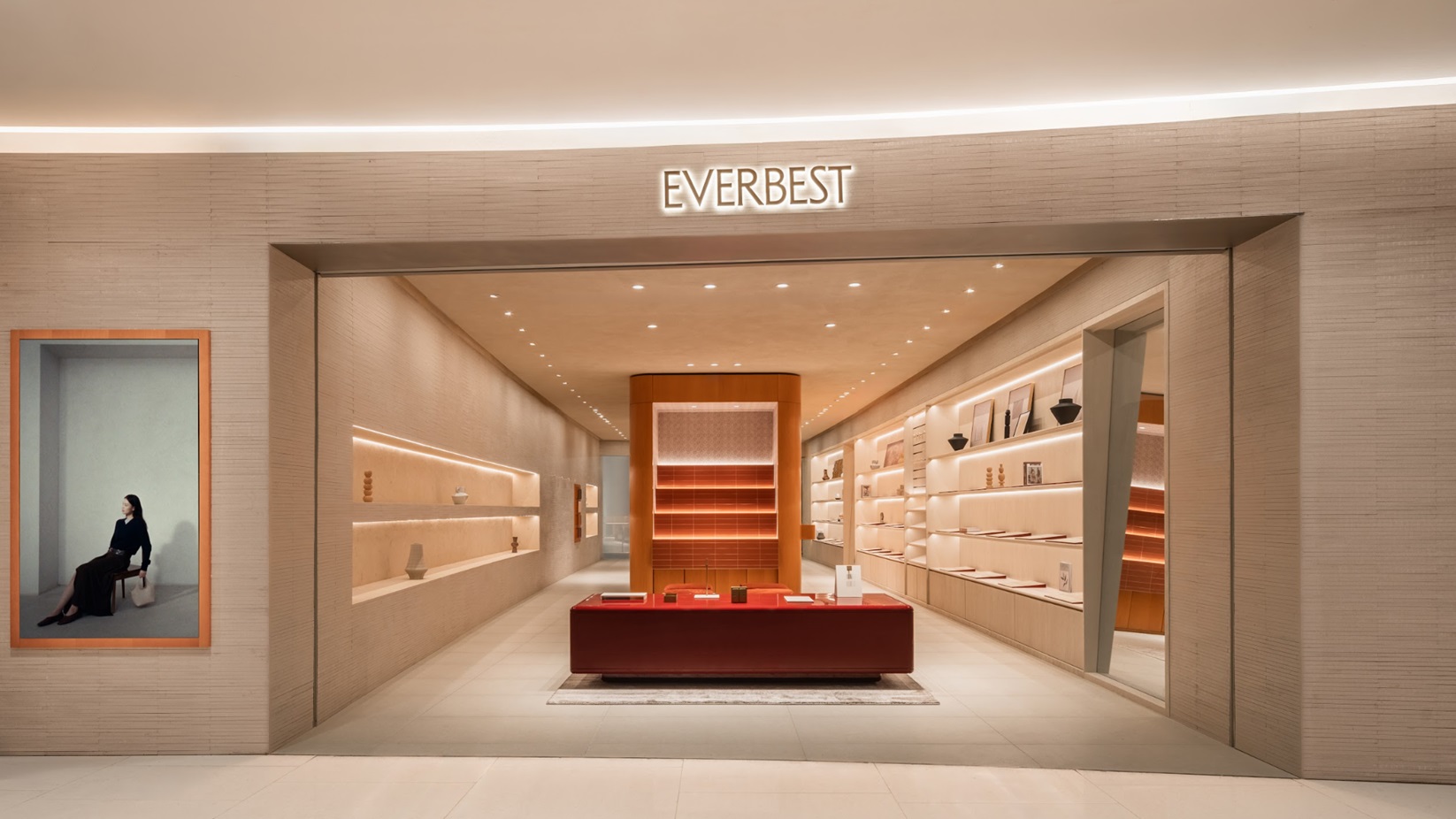 Baru! Everbest Buka Store di Senayan City dengan Motif Batik