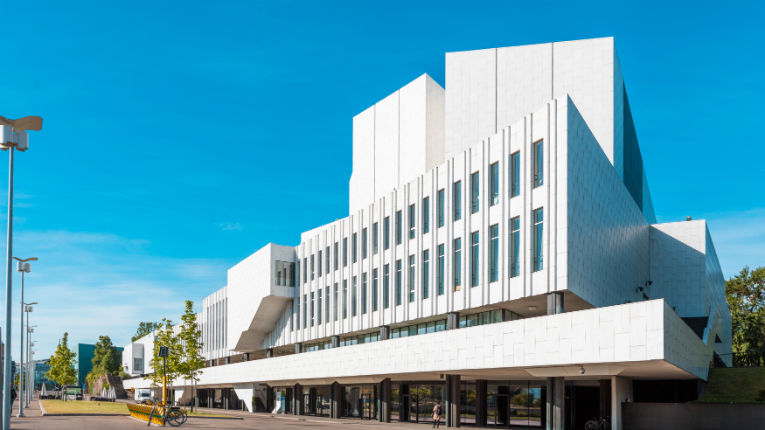 Mengenang Alvar Aalto dan 5 Bangunan Ikonisnya