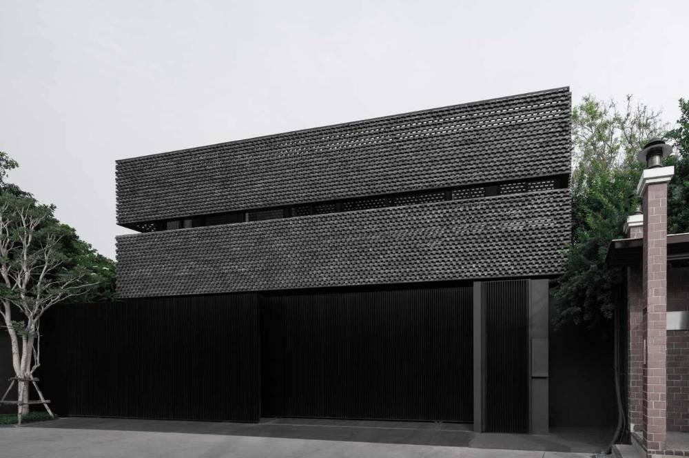 Lane House, Hunian Unik dengan Lintasan Olahraga!