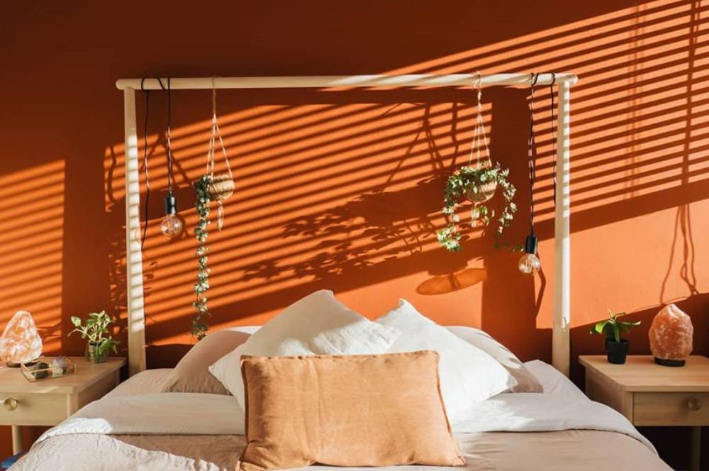 8 Tips Mengaplikasikan Warna Terracotta Ke Dalam Rumah