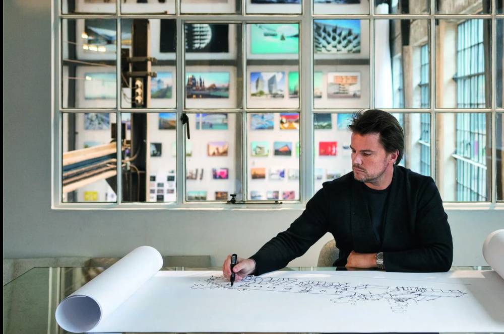 Arsitek BIG London Gelar Aksi Protes 