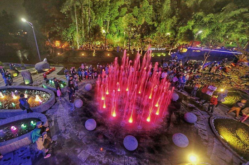 Wajib Kunjungi! 8 Taman Keren di Bandung