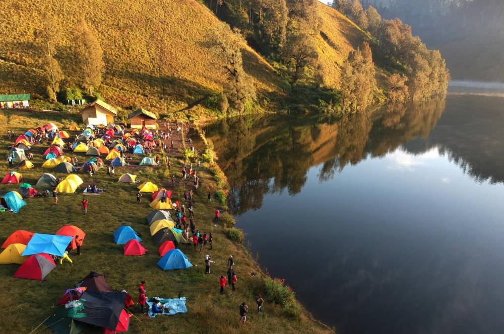 5 Rekomendasi Tempat Camping, Pecinta Alam Wajib Cek!