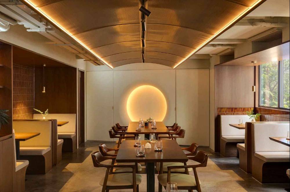 Restoran dengan Konsep Musim di Tengah Hong Kong