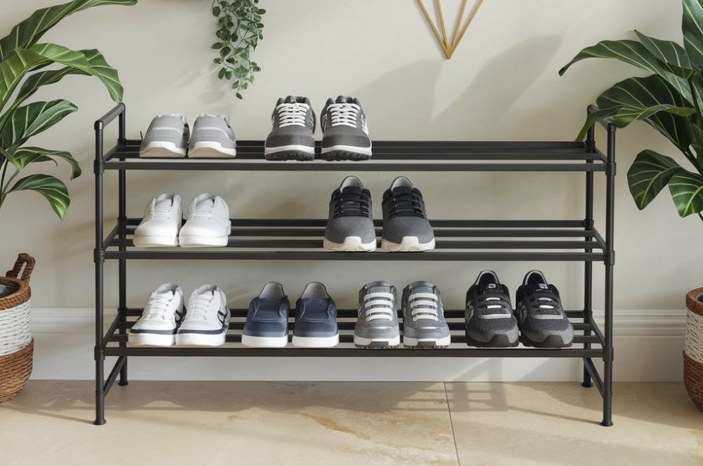 8 Kelebihan Rak Sepatu Besi untuk Rumah Modern