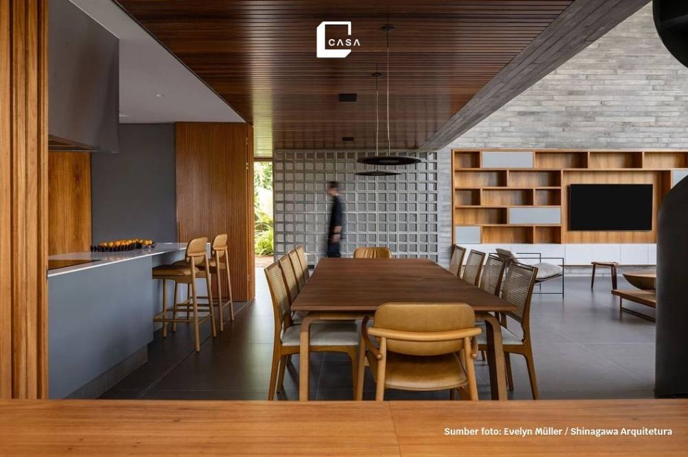 6 Model Kursi Makan dari Kayu yang Timeless dan Estetis
