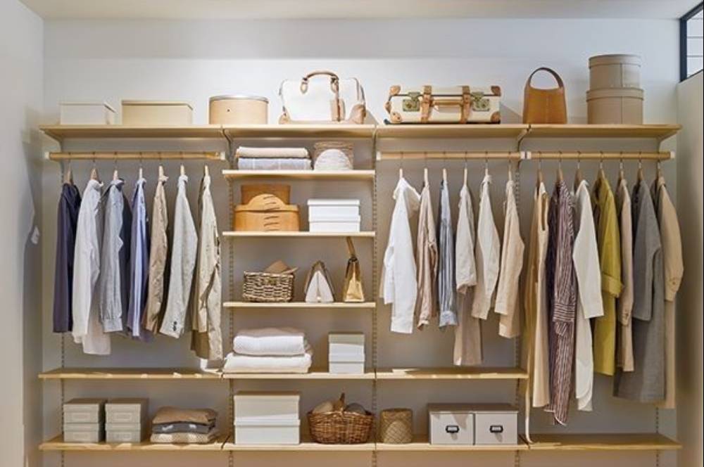 7 Tips Efektif Menghapus Kekacauan Lemari Anda Sekarang