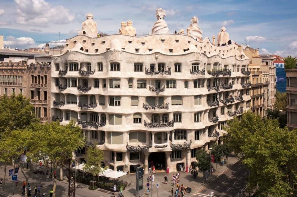 7 Karya Arsitek Terkenal Antoni Gaudí yang Menakjubkan!