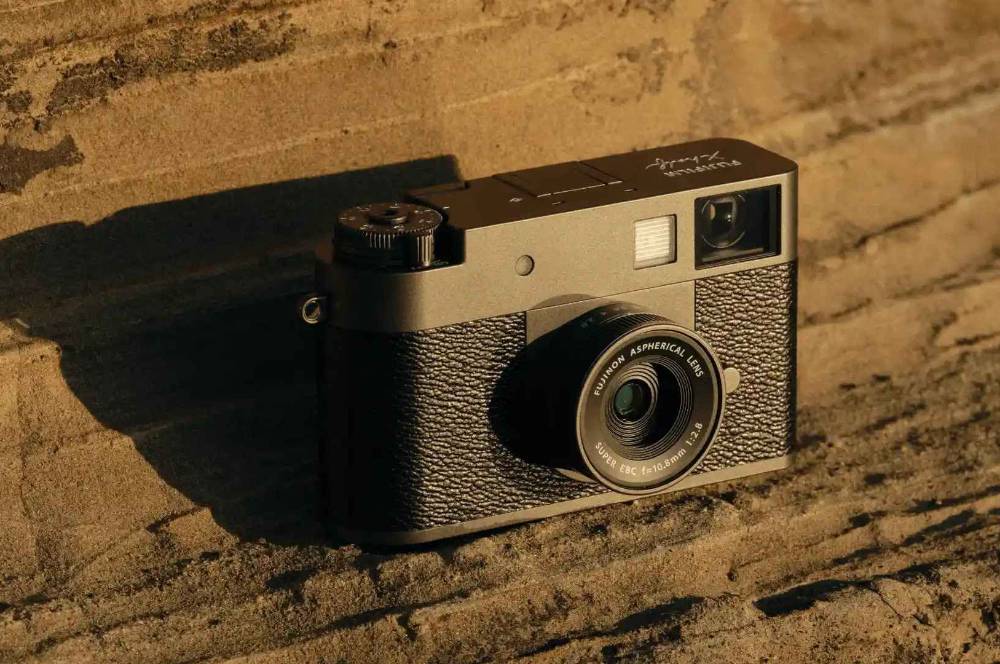 Fujifilm X Half: Gaya Analog, Praktis Dibawa Kemana Saja