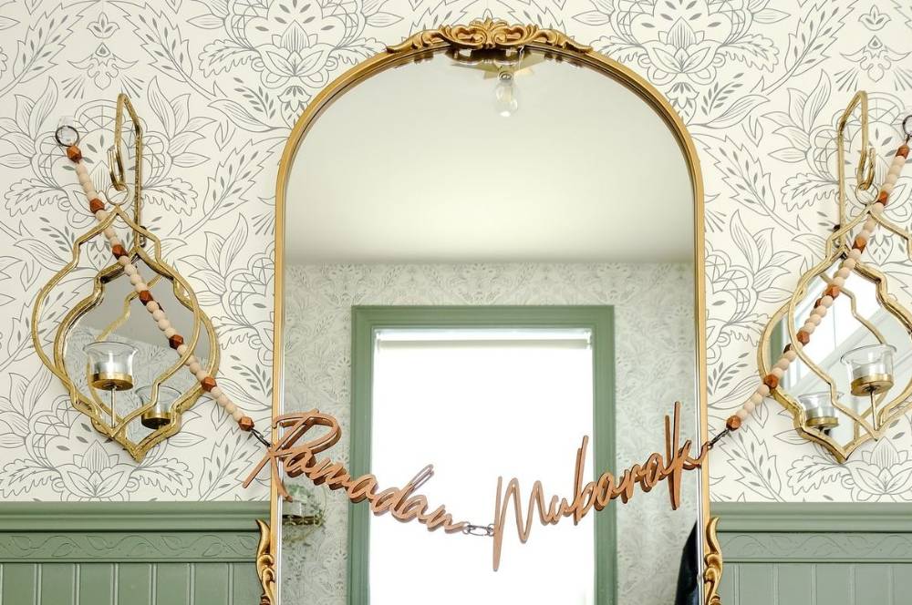 7 Ide Dekorasi Idul Fitri Kantor yang Buat Hangat Akrab