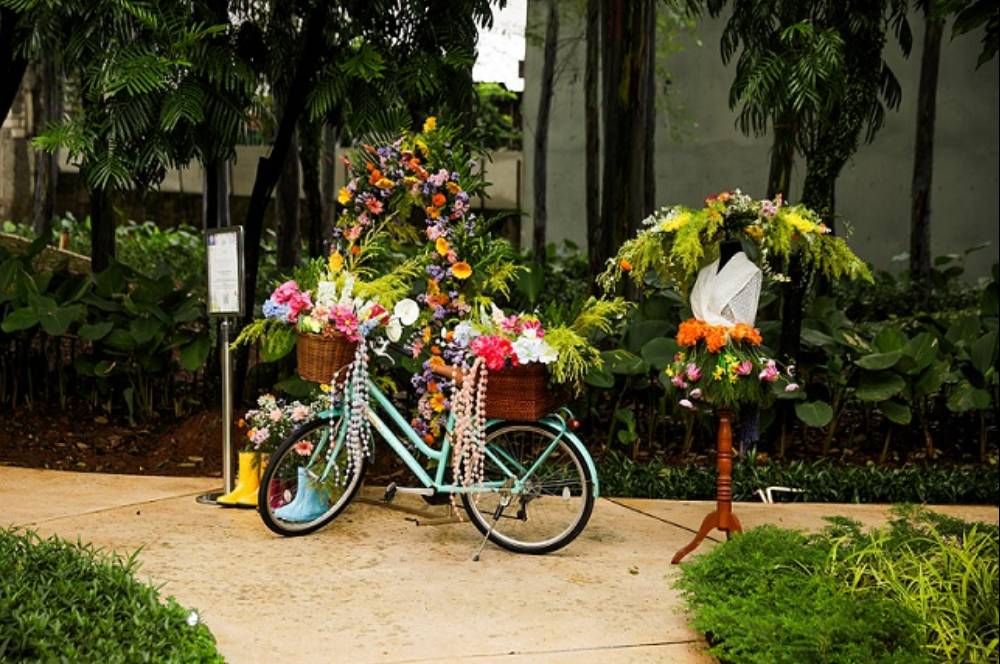 Taman Makin Indah Berkat 8 Instalasi Jakflo Floral Academy