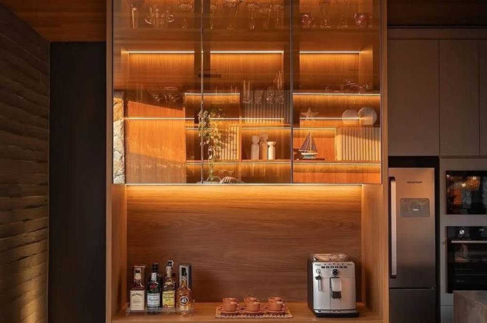 Buat Dapur Lebih Fungsional! 5 Contoh Mini Bar Dapur Kecil!