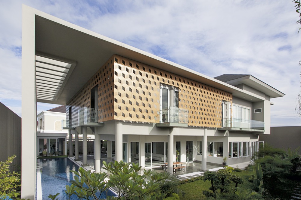Kayak Istana! Rumah Modern dan Mewah di Sulawesi Selatan