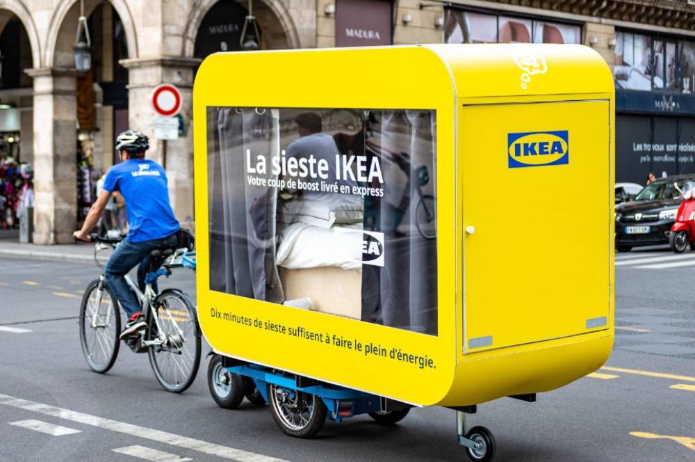 Iseng Banget! Ikea Ajak Keliling Paris Sambil Tidur di Pod