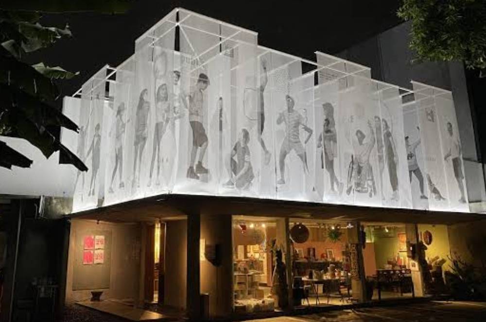 Menyusuri Dia.Lo.Gue, Ikon Seni Kemang
