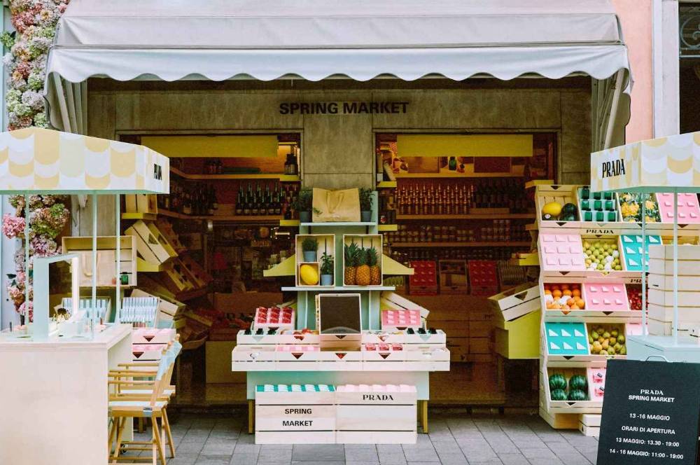 Kreatif! Prada Beauty Sulap Toko Buah Jadi Beauty Market