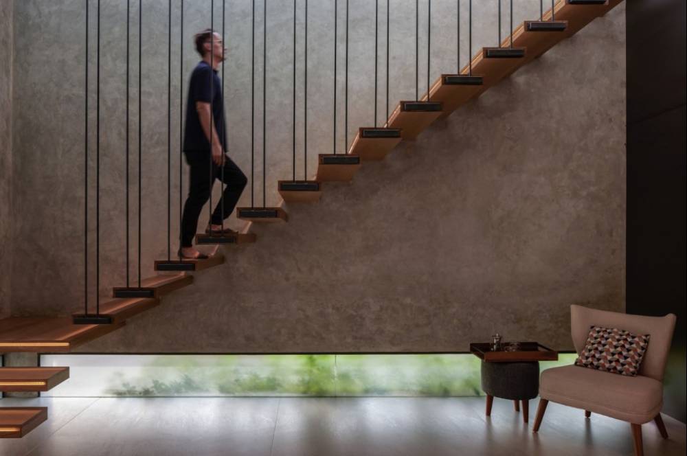 6 Railing Tangga Minimalis Unik, Bikin Rumah Lebih Estetis!