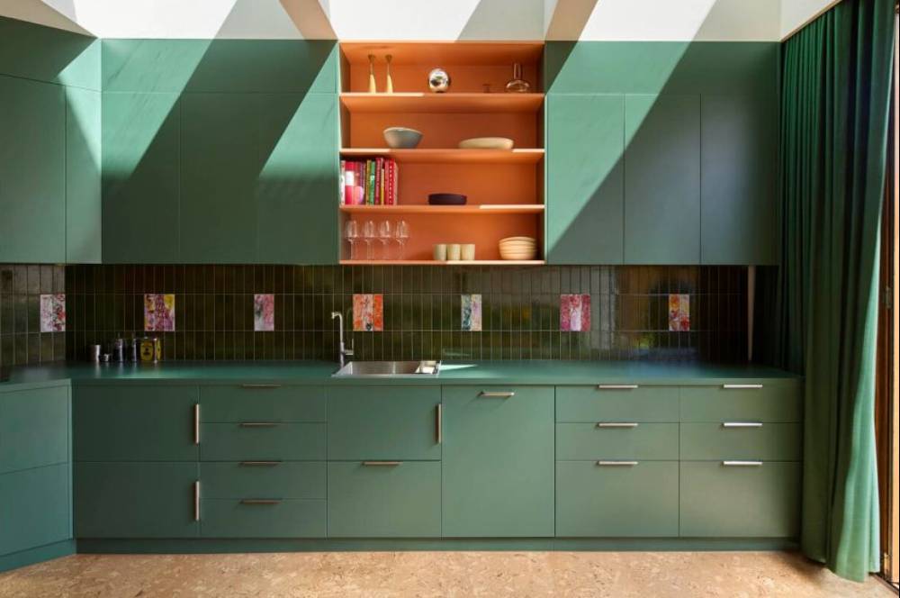 7 Model Rak Piring Wastafel Ini Bikin Dapur Lebih Rapi