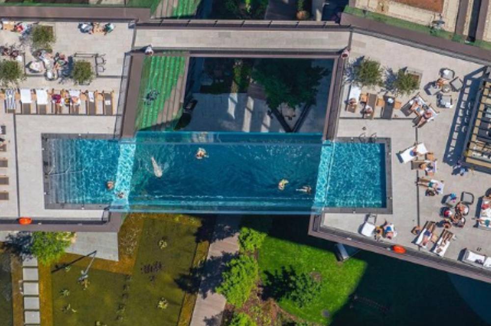 Inilah Sky Pool Setinggi 35 Meter Pertama di London