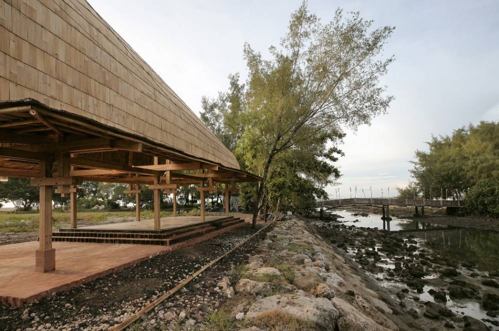 Membangun 1 Paviliun Bambu ini, Setara Menanam 2.400 Pohon