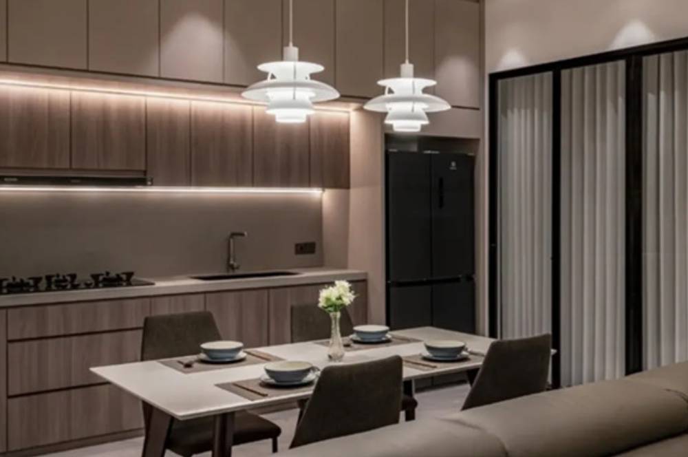  5 Inspirasi Kitchen Set CantiK dari HPL