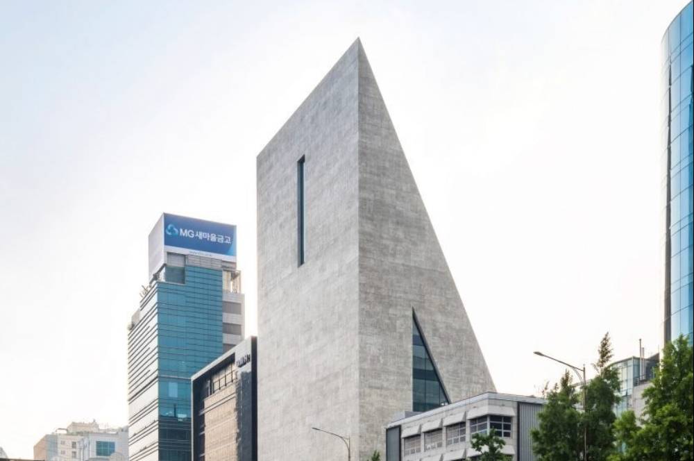 Di Seoul, Gedung Art Institute Berbentuk Lancip