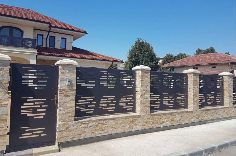 Apa Itu Pagar Minimalis Kombinasi GRC? Ini Keunggulannya