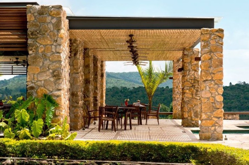 5 Inspirasi Model Tiang Teras Kotak Batu Alam Paling Elegan