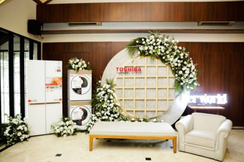 Japandi Toshiba Hadir di Dua Momen Intimate Akhir Tahun