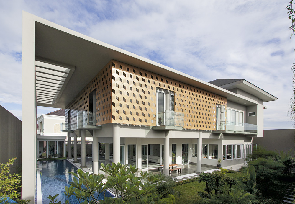 Kayak Istana! Rumah Modern dan Mewah di Sulawesi Selatan